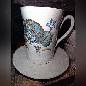 Royal London bone China handpainted  Antique collectable tea cup and saucer